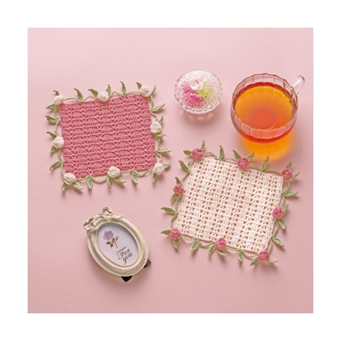 ローズモチーフとリーフのドイリー(2枚1組）