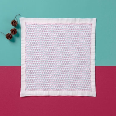 亀甲花刺し（白）