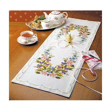 ワイルドローズのテーブルセンター